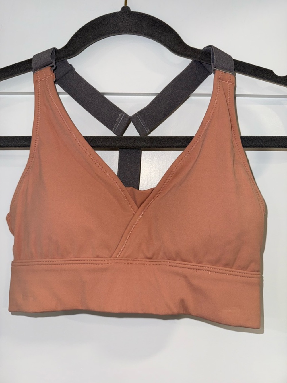 Varley Dusty Rose Seamless V-Neck Sports Bralette